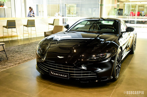 Aston (4)
