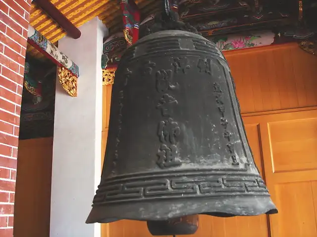 劍潭古寺的銅鐘