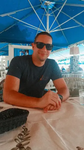 IMG 2e58f66505fd3165a8caab619af6e6b0 V.webp