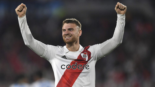 River le gano a Racing ante su gente y festejo.jpg