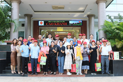 1793 CÔNG TY TNHH GIỐNG GIA CẦM CAO KHANH.jpg