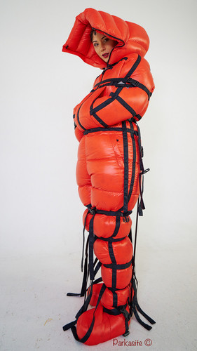 DSC03926 Cryofixsuit orange G 1200.jpg