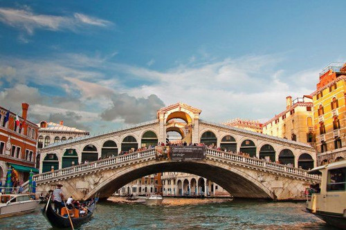 rialto bridge venice.jpg