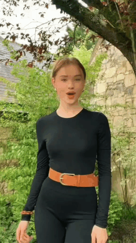 Black One Piece Dance.gif