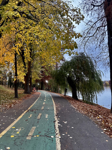 32842222 8E92 4E06 A1F7 C0A100CB989F.jpg