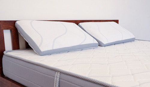 hr pillow 2.jpg