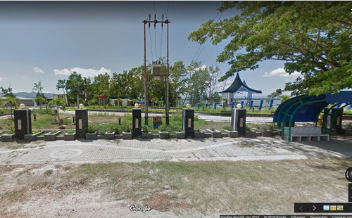 Pantai teluk kendari beach.jpg