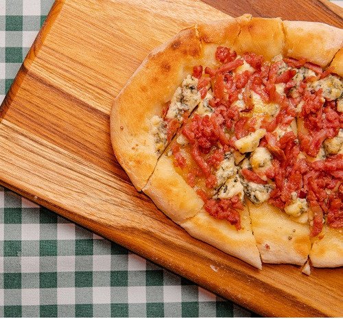 Pizzeta Calabresa e gorgonzola