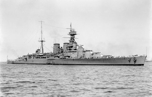 HMS Hood (51) March 17, 1924.jpg