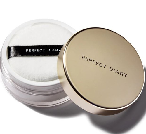 WHY IT'S SPECIAL:
A silky powder with soft-focus technology that blurs imperfections and offers oil control.
Lightweight Wear: Feels weightless with no texture or cake effect.
Oil-Control: Controls oil and sets your makeup for 12 hours
Blur Imperfections: Visibly blurs pores, fine lines, and imperfections
Look：https://www.perfectdiary.com/products/soft-velvet-blurring-loose-powder