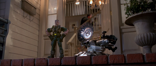 Small Soldiers (1998).mkv snapshot 01.11.01.983.png