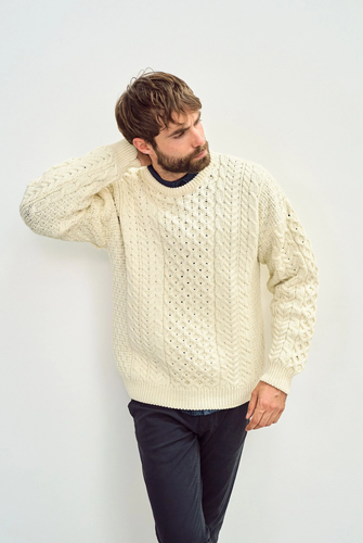 A823 InisheerTraditionalAranSweater Merino Cream 03.png