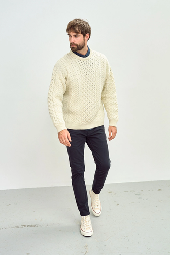 A823 InisheerTraditionalAranSweater Merino Cream 02.png