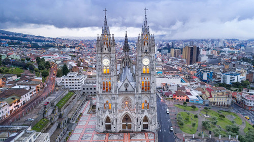 Cathedral in Quito Ecuador.jpg