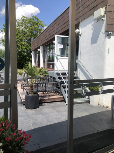 935BFEC0 62A7 4F0F B470 CC51817F91C4.jpg