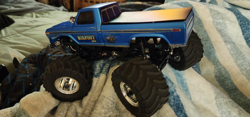 Bigfoot got rear steering! True 4x4x4!.jpg