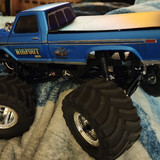 Bigfoot got rear steering! True 4x4x4!