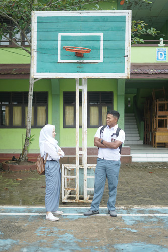 SRJ09389 min.jpg