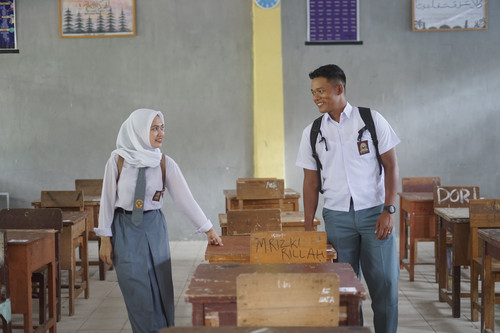 SRJ09158 min.jpg