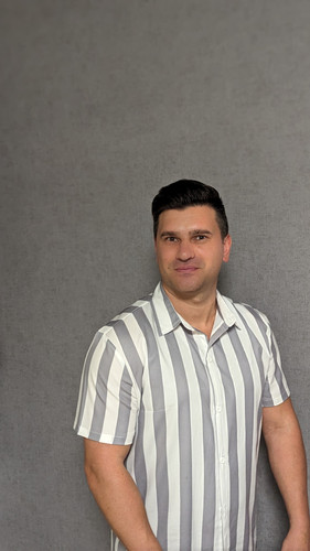 PXL 20230701 204236333.PORTRAIT.jpg