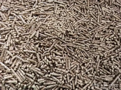 pinewood pellets 500x500 (1).webp