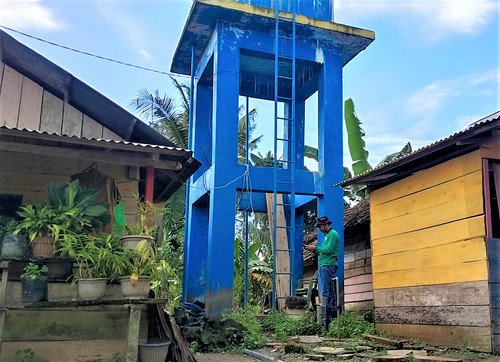 Air Minum Neniari 1.jpg