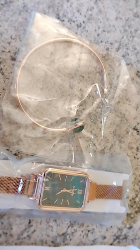 br 11134103 22110 epw17rvdnakv9a.jpg