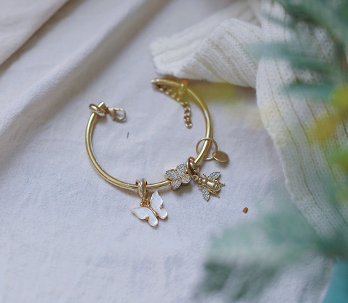 Latest Gold Bracelet with Diamonds in San Antonio | Exotic Diamonds.jpg