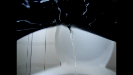 piss in die leggings (2).jpg