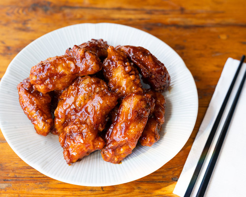saucy honey garlic wings.jpg