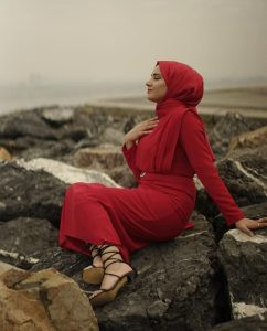 turbanli hazal 242x300.jpg