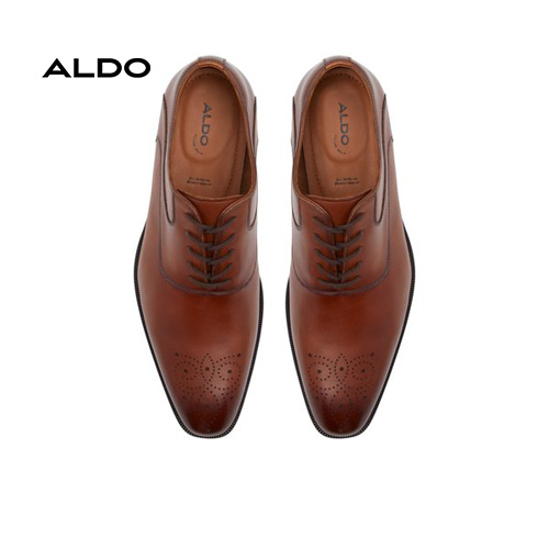 simmons brown 220 001 043 alt5 sq wt 600x600.jpg