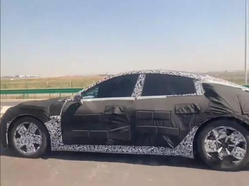 lei jun and lu weibing were spotted testing the xiaomi ms11 electric car 1.jpg