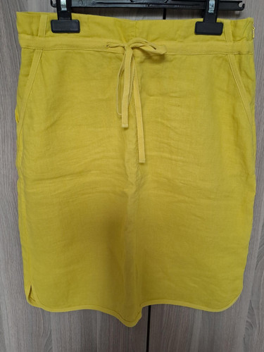 jupe jaune.jpg