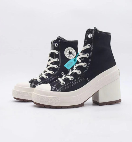 Converse Chuck 70 De Luxe Hell black.jpg