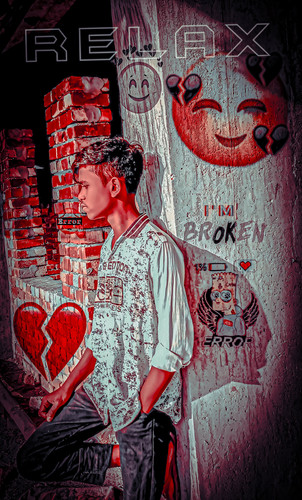 Picsart 23 08 02 23 47 43 012.jpg