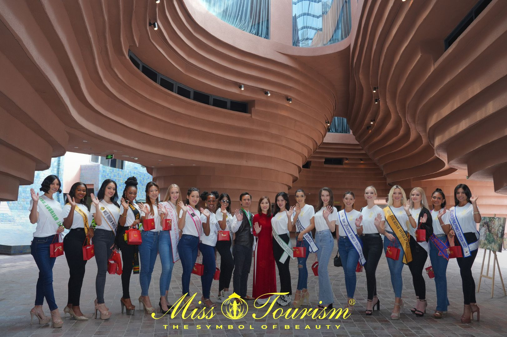 candidatas a miss tourism world 2022. final: 10 dec. sede: vietnam. - Página 19 Hq13Krb