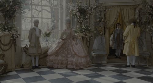 Orlando.1992.2160p.HDR.UHD.BluRay.DTS.x265 10bit HDS.mkv 20221202 184445.572.png