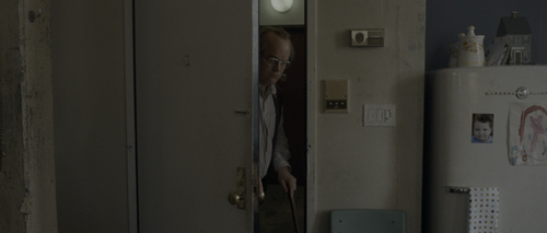 Synecdoche.New.York.2008.2160p.HDR.UHD.BluRay.DTS HD.MA.5.1.x265 10bit HDS.mkv 20221203 142250.841.png