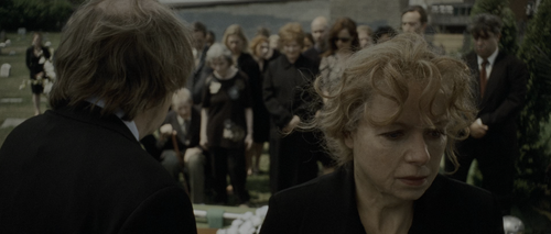 Synecdoche.New.York.2008.2160p.Pad HDR.UHD.BluRay.AAC.x265 10bit HDSPad.mp4 20221203 142339.641.png