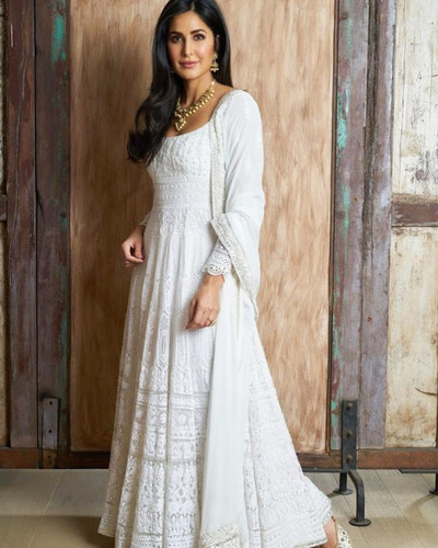 Manish malhotra Chikankari kurtis 819x1024.jpg