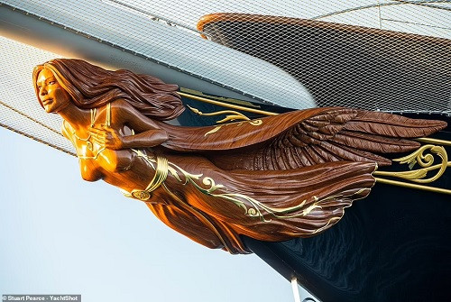 figurehead.jpg
