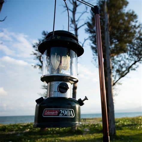 COLEMAN LANTERN W CASE J VSN 290A740J 1 2.jpg