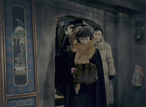 Two.Stage.Sisters.1964.2160p.Pad HDR.UHD.BluRay.AAC.x265 10bit HDSPad.mp4 20230526 080305.963.png