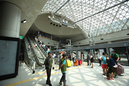 airport train station.jpg