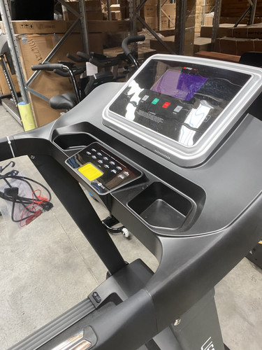 Bolt Treadmill (3).jpg