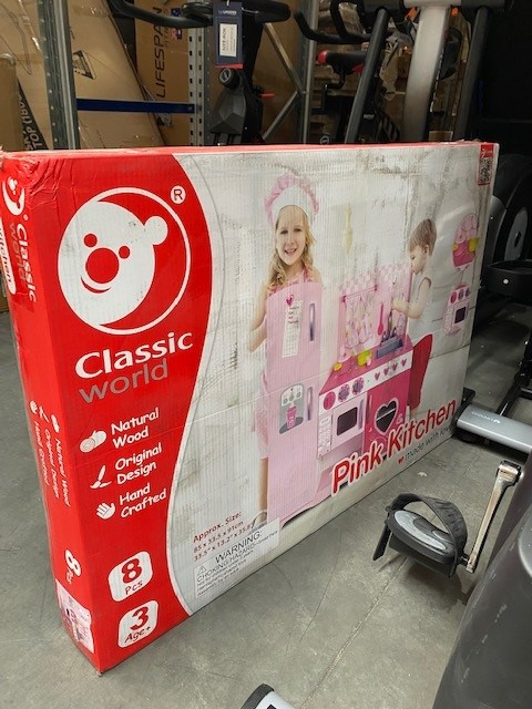 Pinkkitchen.2.jpg