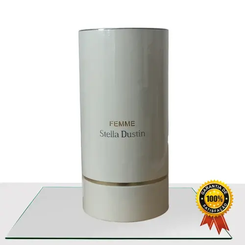 Stella Dustin FemmeE.webp