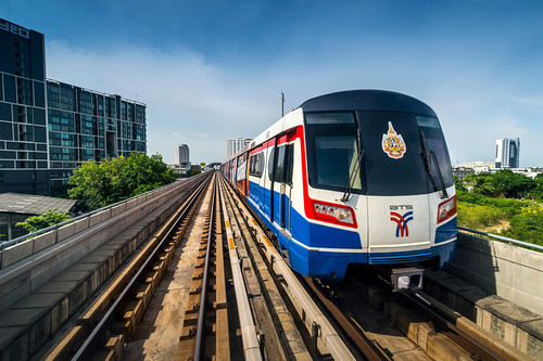 BTS Skytrain intensifies anti COVID 19 social distancing measures 1.jpg