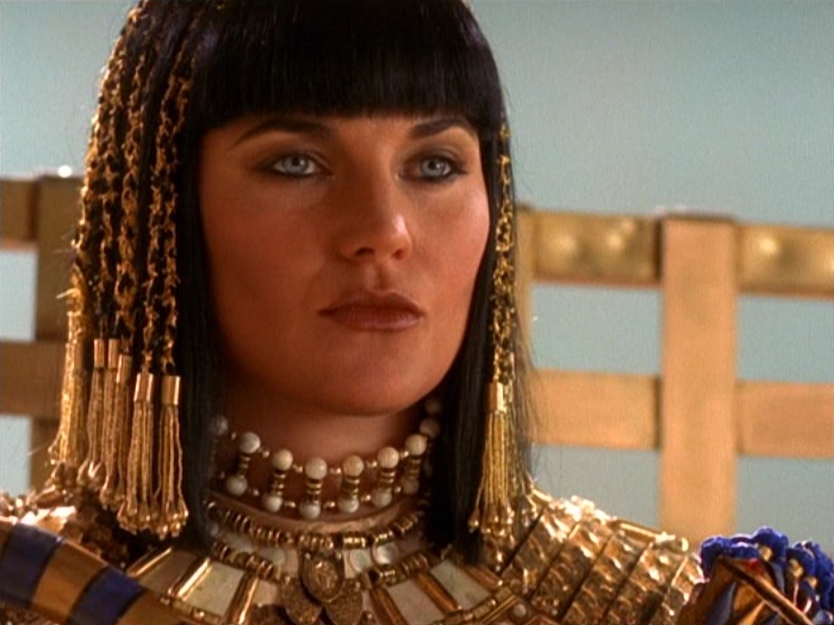 extant_XenaWarriorPrincess_5x18-AntonyCleopatra_3677